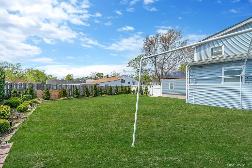 34 E Beech Street Central Islip NY 11722