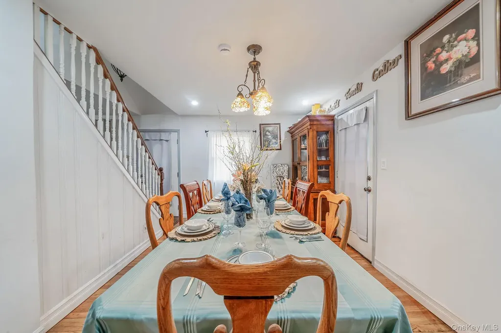 34 E Beech Street Central Islip NY 11722