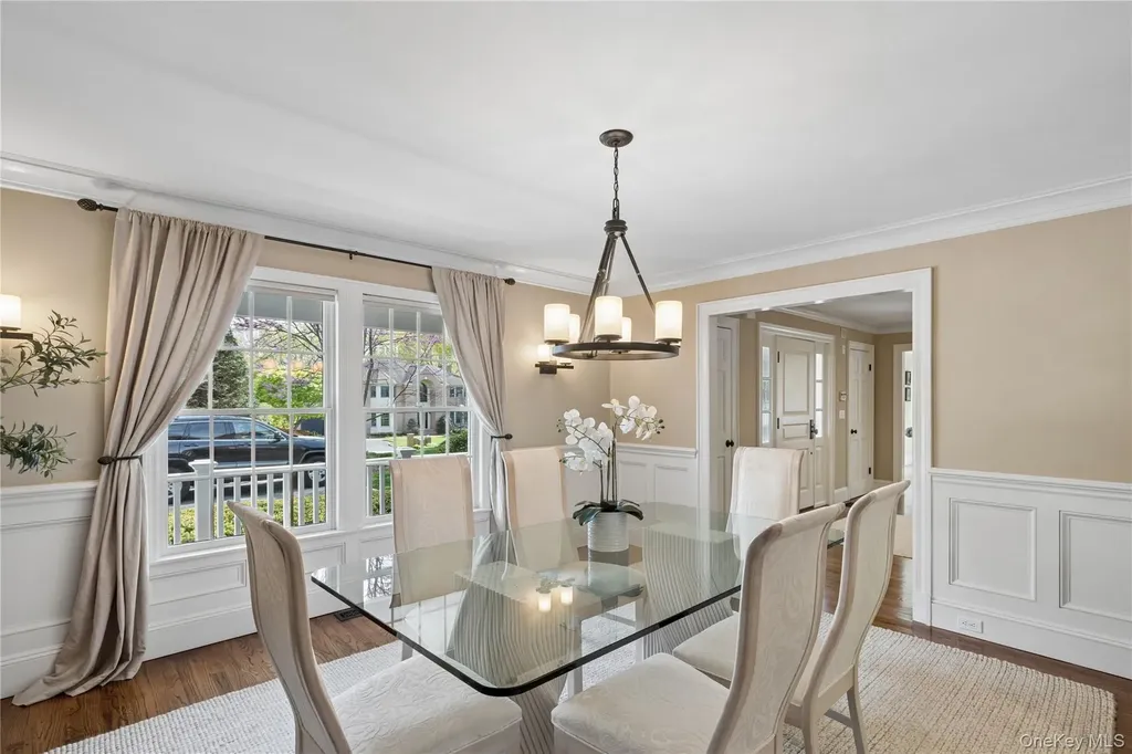 11 Cobblestone Court Centerport NY 11721