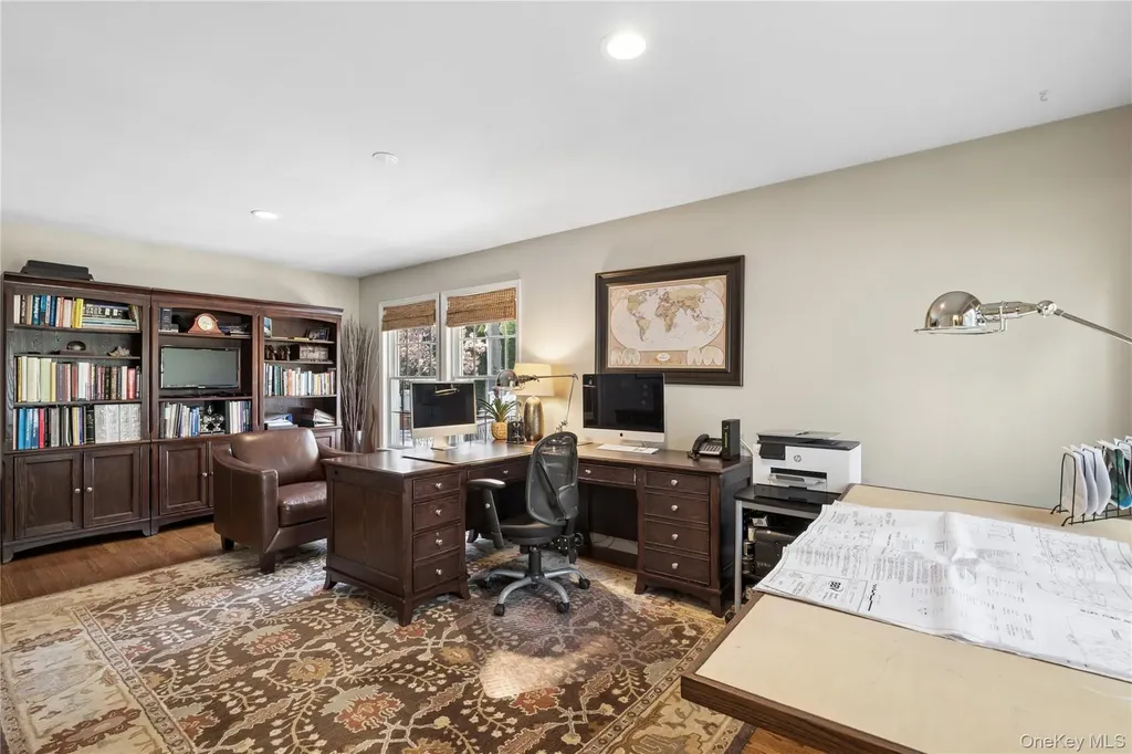 11 Cobblestone Court Centerport NY 11721
