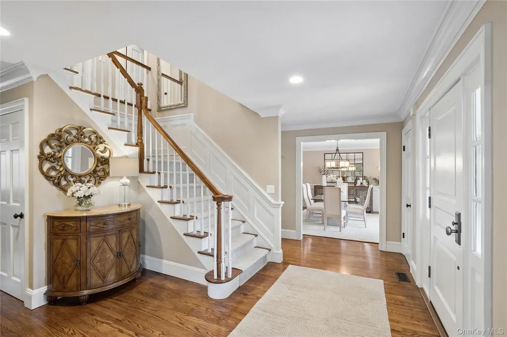 11 Cobblestone Court Centerport NY 11721