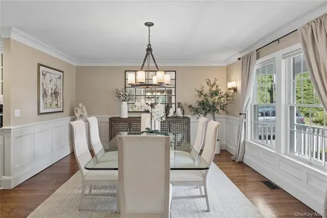 11 Cobblestone Court Centerport NY 11721