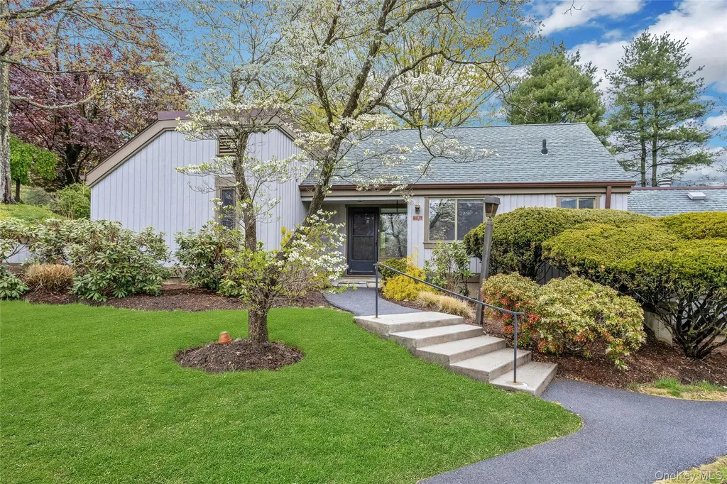 234 Heritage Hills Somers NY 10589