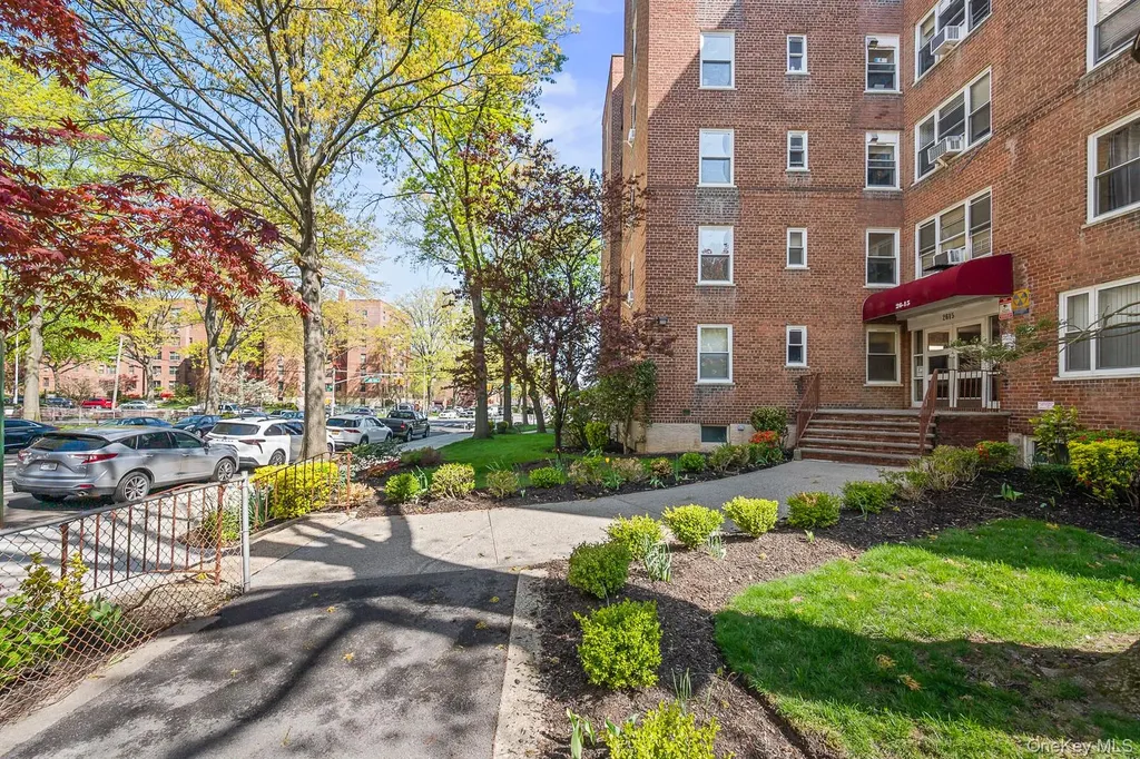 26-15 Parsons Boulevard Flushing NY 11354