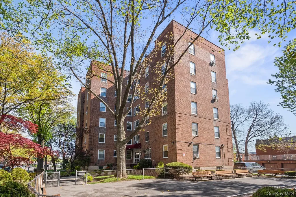 26-15 Parsons Boulevard Flushing NY 11354