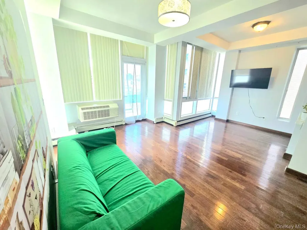 42-05 Parsons Boulevard Flushing NY 11355