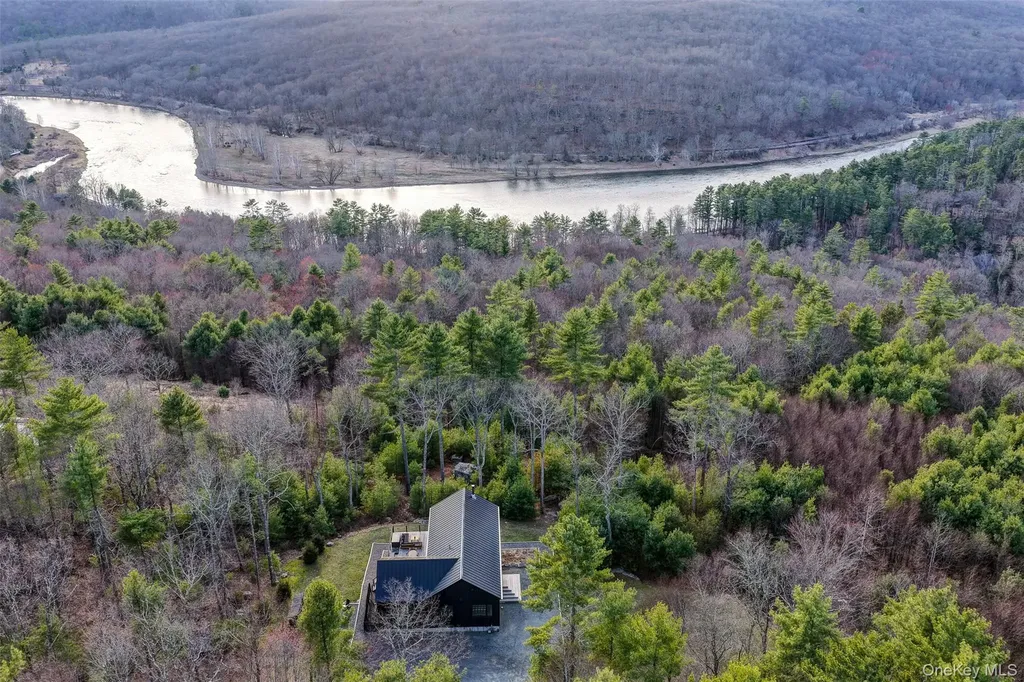 72 Eagle View Road Narrowsburg NY 12764
