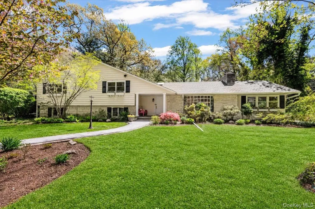 5 Fox Lane Locust Valley NY 11560