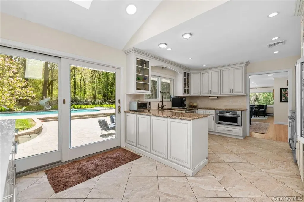 5 Fox Lane Locust Valley NY 11560