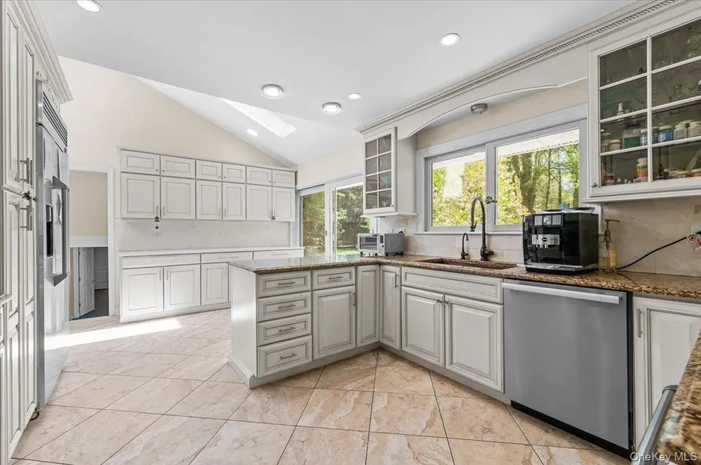5 Fox Lane Locust Valley NY 11560