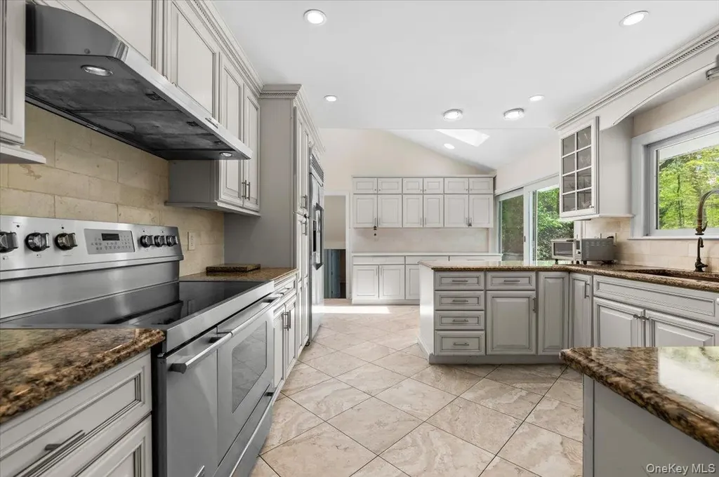 5 Fox Lane Locust Valley NY 11560