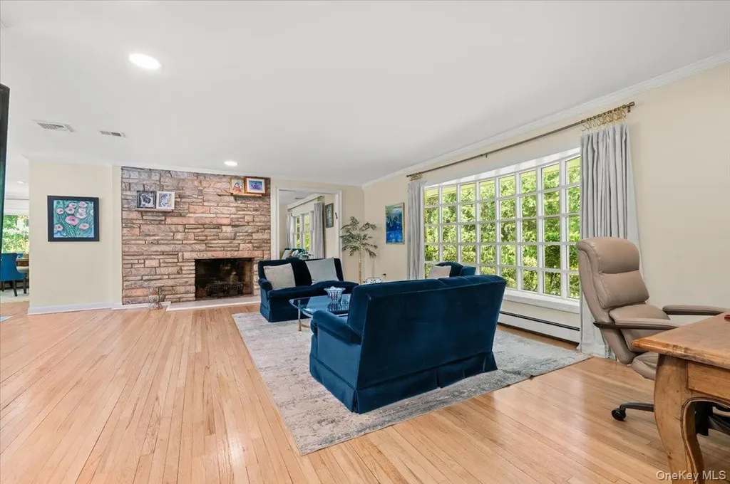 5 Fox Lane Locust Valley NY 11560
