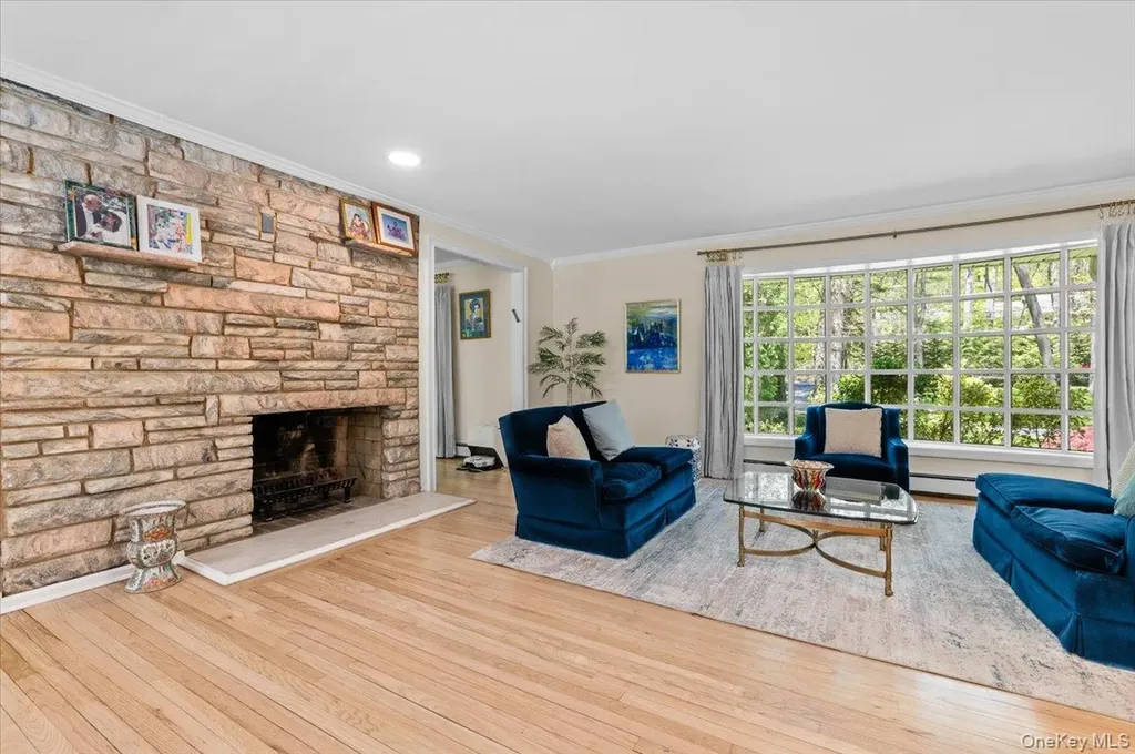 5 Fox Lane Locust Valley NY 11560