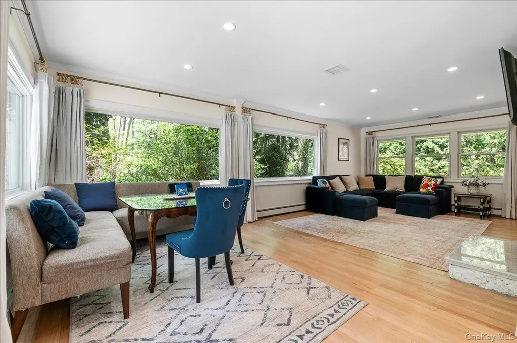 5 Fox Lane Locust Valley NY 11560