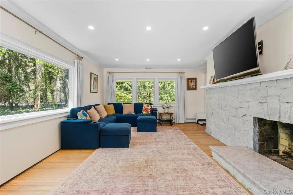 5 Fox Lane Locust Valley NY 11560