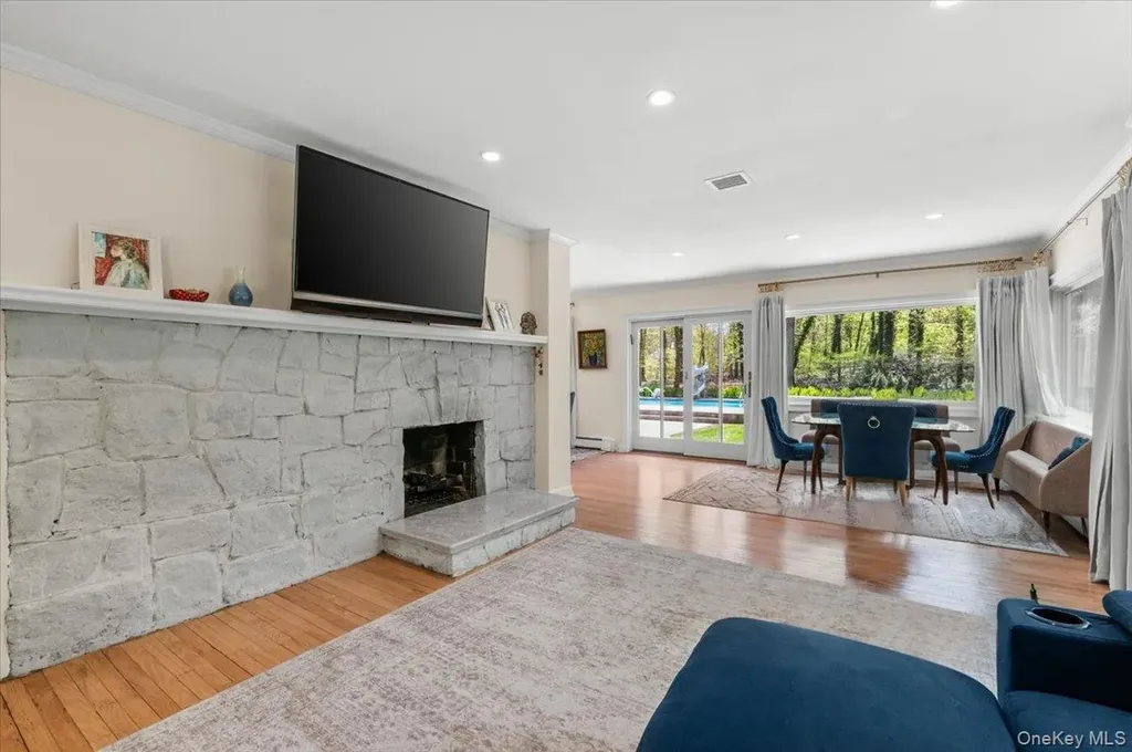 5 Fox Lane Locust Valley NY 11560
