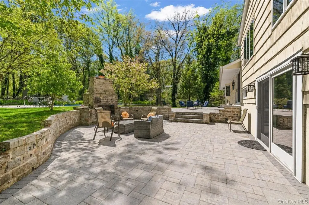 5 Fox Lane Locust Valley NY 11560