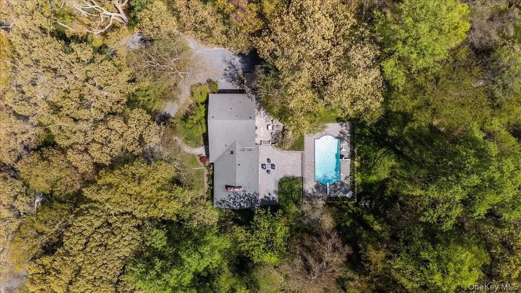 5 Fox Lane Locust Valley NY 11560