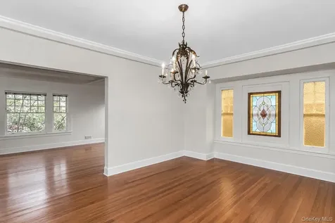 116 82nd Road Kew Gardens NY 11415