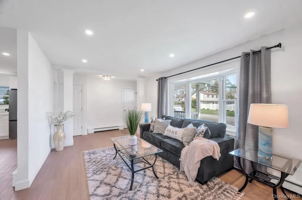 130 Farner Avenue Selden NY 11784