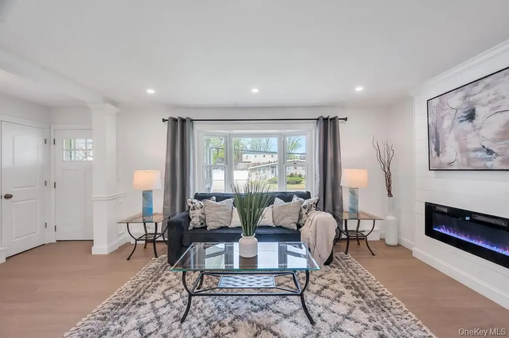 130 Farner Avenue Selden NY 11784
