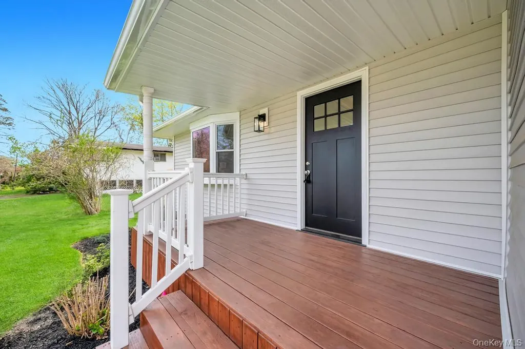 130 Farner Avenue Selden NY 11784