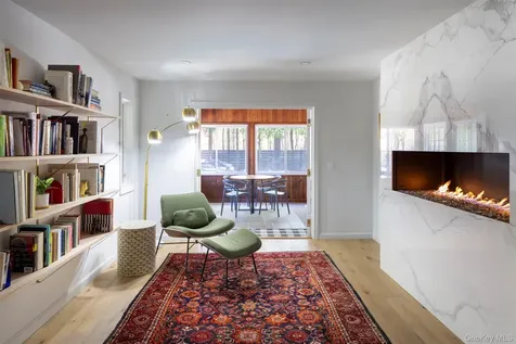 15-17 Broadview Road Woodstock NY 12498