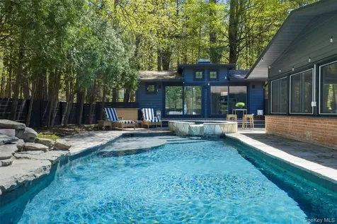15-17 Broadview Road Woodstock NY 12498