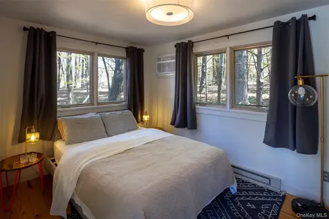 15-17 Broadview Road Woodstock NY 12498