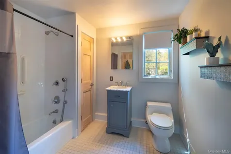 15-17 Broadview Road Woodstock NY 12498