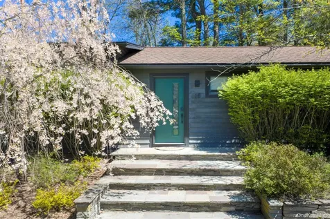 15-17 Broadview Road Woodstock NY 12498