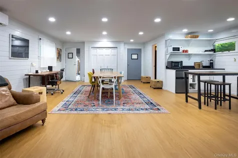 15-17 Broadview Road Woodstock NY 12498