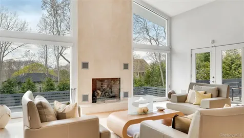 1 Carver Street Sag Harbor NY 11963