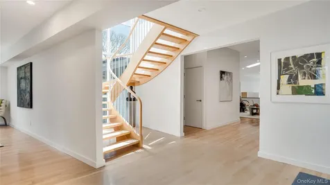 1 Carver Street Sag Harbor NY 11963