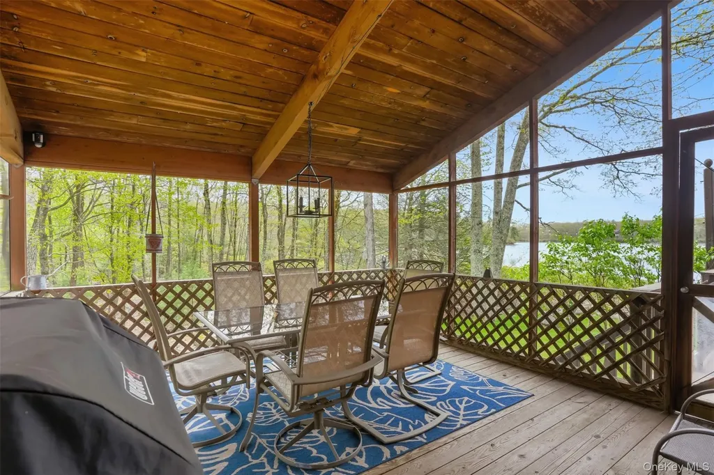 8 Division Road Wurtsboro NY 12790