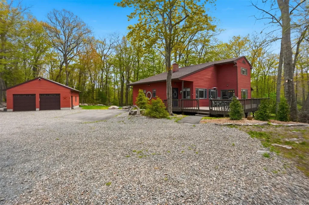 8 Division Road Wurtsboro NY 12790