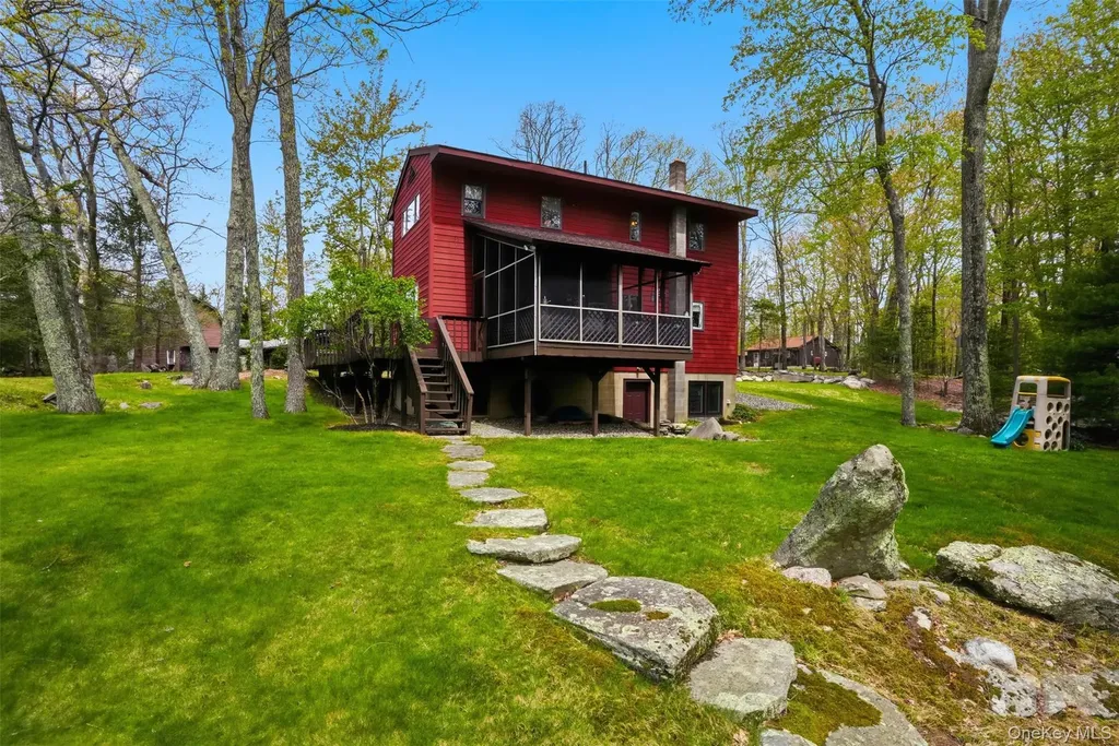 8 Division Road Wurtsboro NY 12790