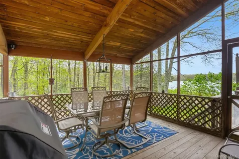 8 Division Road Wurtsboro NY 12790