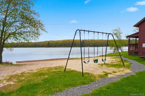 8 Division Road Wurtsboro NY 12790