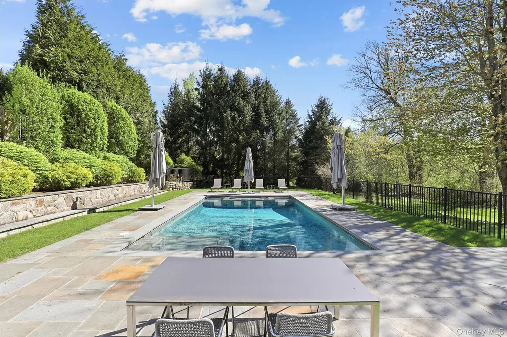 6 Stone Bridge Road Purchase NY 10577