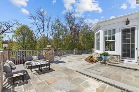 6 Stone Bridge Road Purchase NY 10577