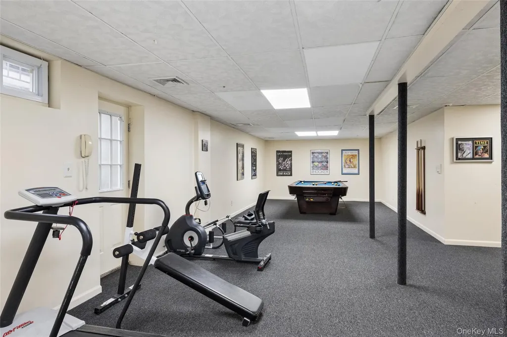 192 Split Rock Road Syosset NY 11791