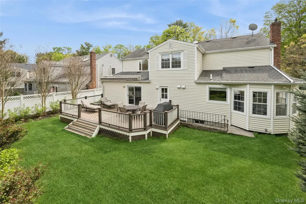192 Split Rock Road Syosset NY 11791