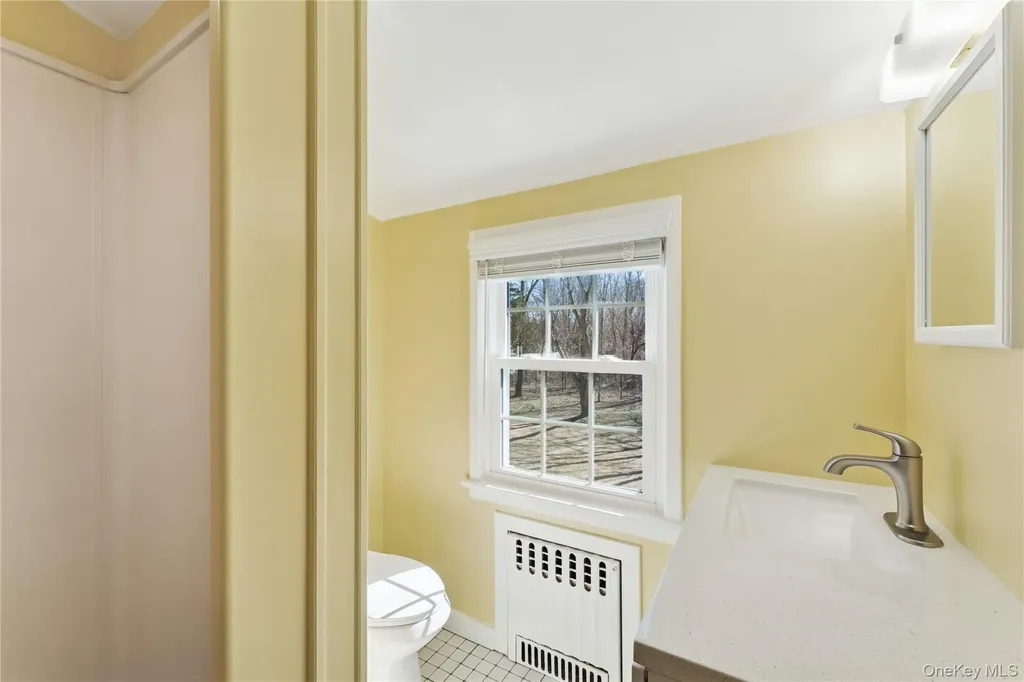 165 Montauk Highway Westhampton NY 11977