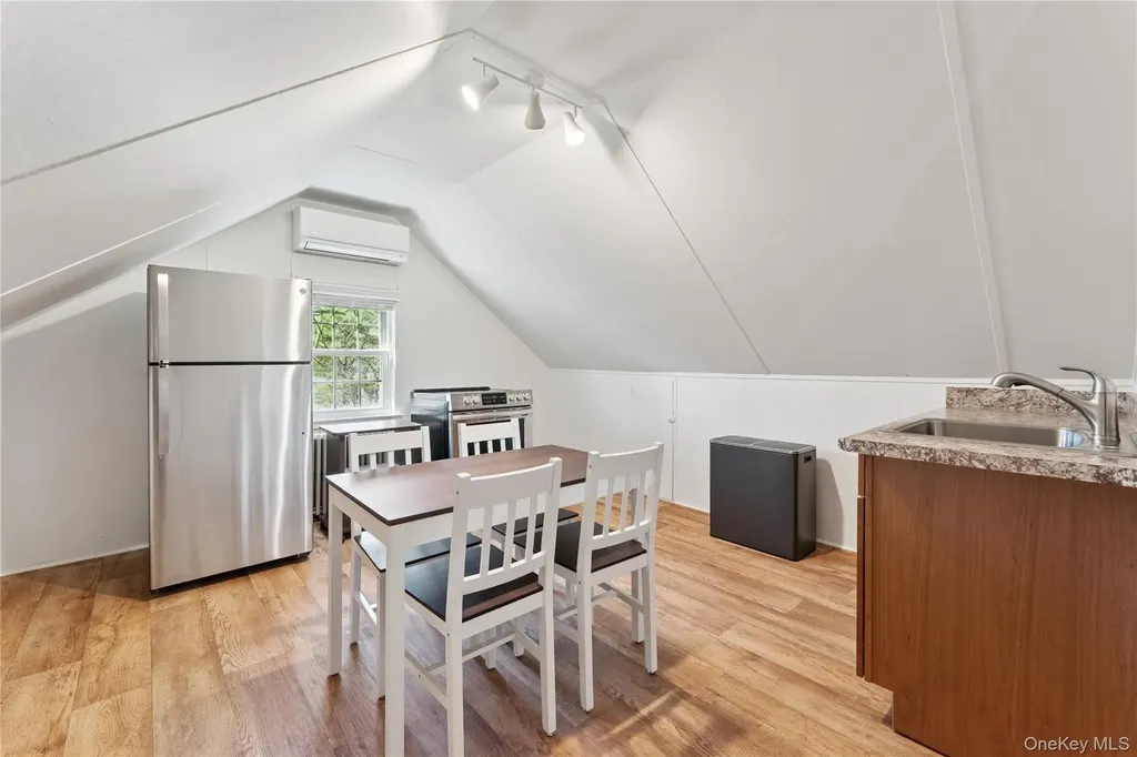 165 Montauk Highway Westhampton NY 11977