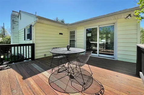 2 Long Meadow Drive Staatsburg NY 12580