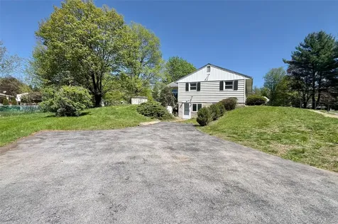 2 Long Meadow Drive Staatsburg NY 12580
