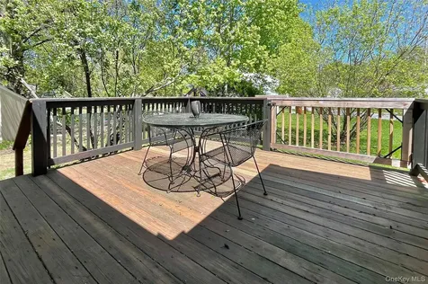 2 Long Meadow Drive Staatsburg NY 12580