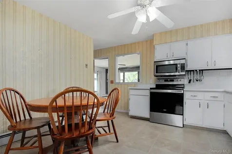 2 Long Meadow Drive Staatsburg NY 12580