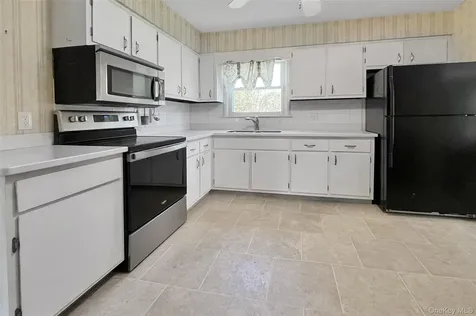 2 Long Meadow Drive Staatsburg NY 12580